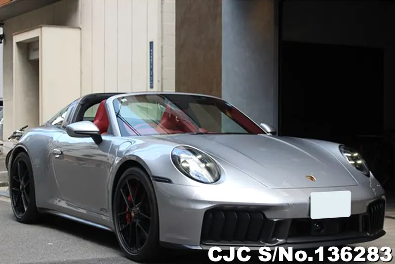 Porsche / 911 2026