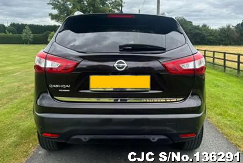 Nissan Qashqai in Black for Sale Image 5