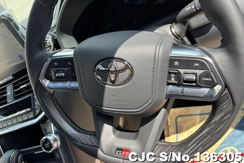 Toyota Land Cruiser in Pearl for Sale Image 11