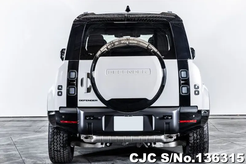 Land Rover Defender in Gray for Sale Image 5