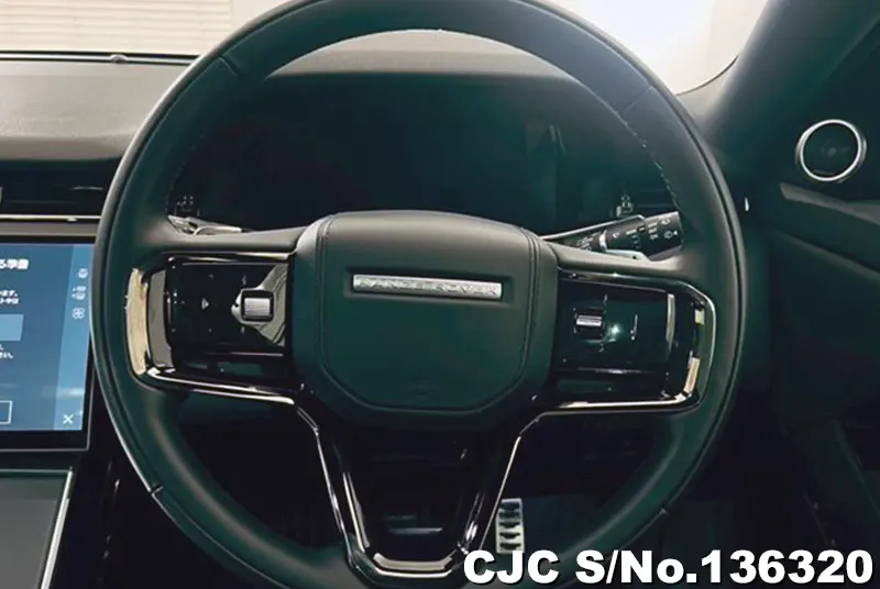 Land Rover Range Rover in White for Sale Image 13