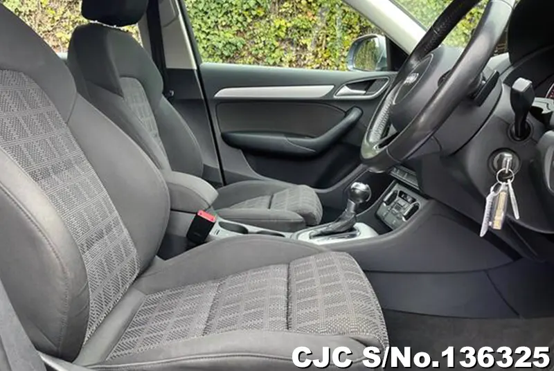 Audi Q3 in Gray for Sale Image 10