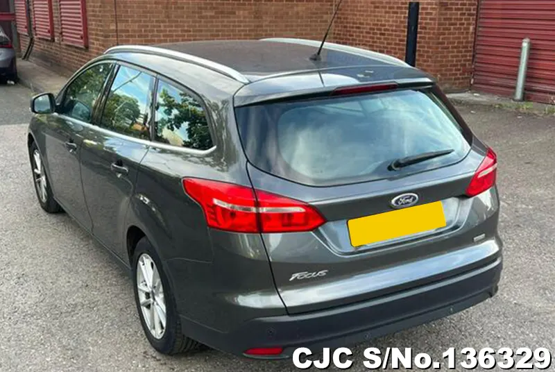 Ford Focus in Gray for Sale Image 1
