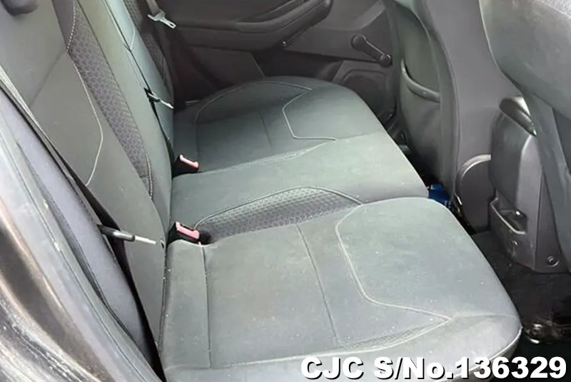 Ford Focus in Gray for Sale Image 7