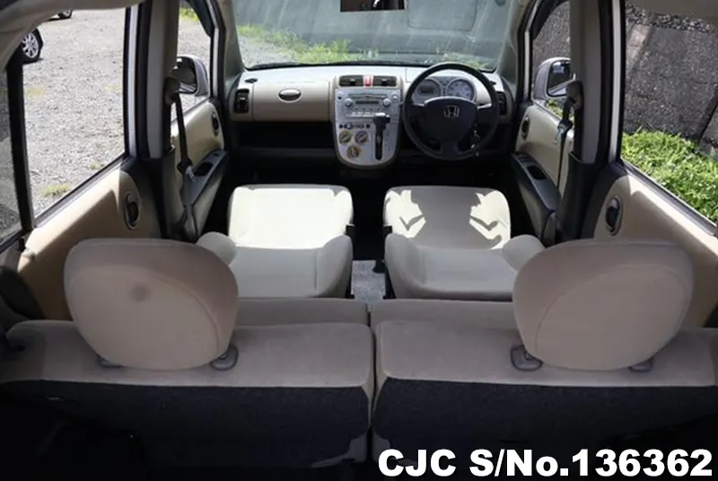 Honda Life in Silver for Sale Image 8