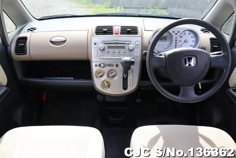 Honda Life in Silver for Sale Image 9