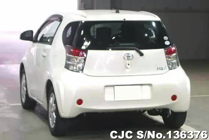 Toyota IQ in White for Sale Image 1