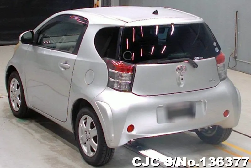 Toyota IQ in Silver for Sale Image 1