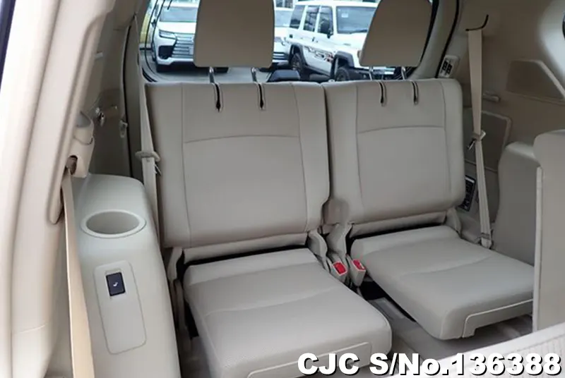 Toyota Land Cruiser Prado in Black for Sale Image 15