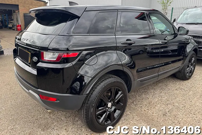 Land Rover Range Rover in Black for Sale Image 2