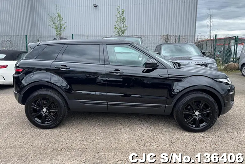 Land Rover Range Rover in Black for Sale Image 6