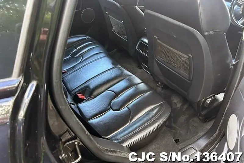 Land Rover Range Rover in Black for Sale Image 9