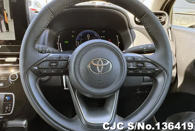 Toyota Aqua in White for Sale Image 10