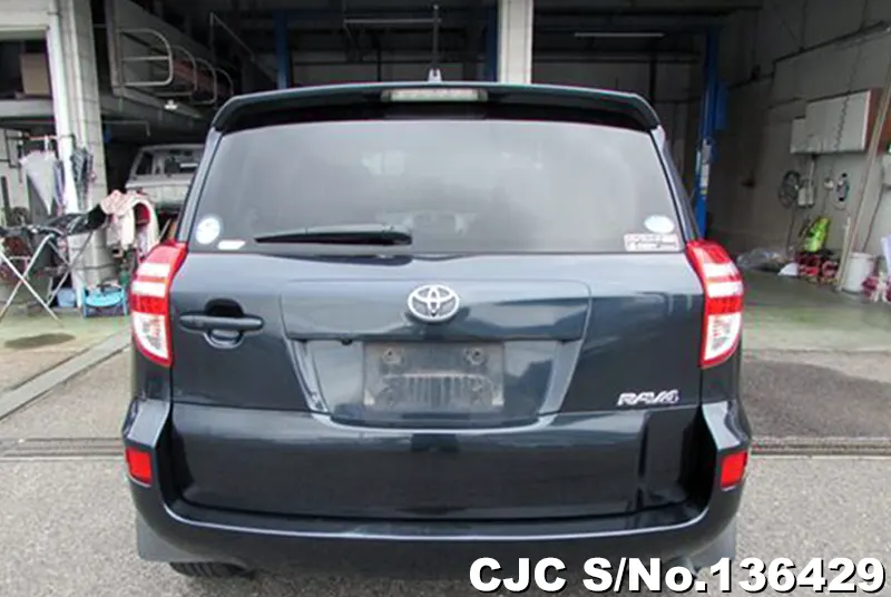 Toyota Rav4 in Black for Sale Image 3