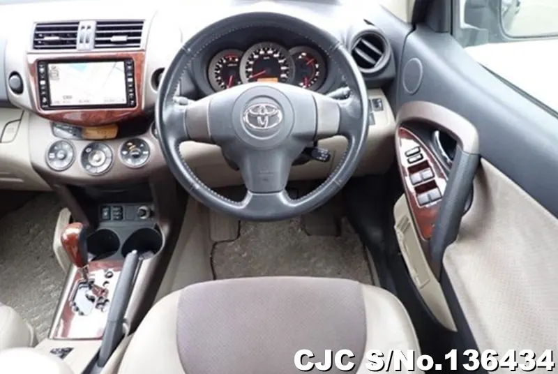 Toyota Vanguard in Black for Sale Image 10