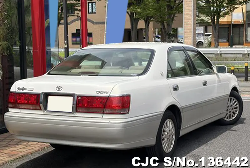Toyota Crown in Silver for Sale Image 2