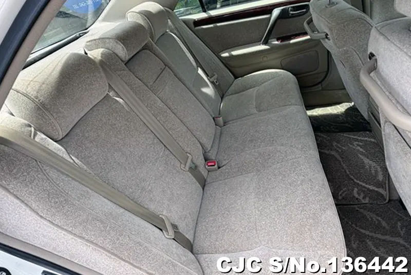 Toyota Crown in Silver for Sale Image 12