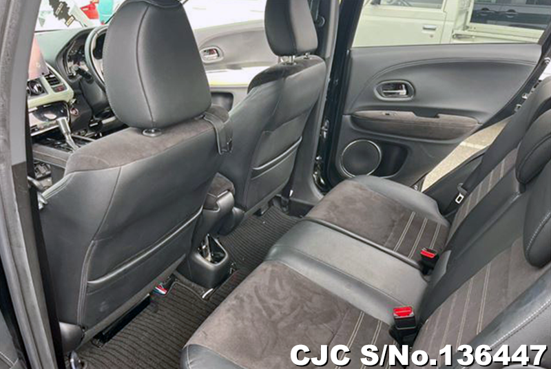 Honda Vezel in Black for Sale Image 13