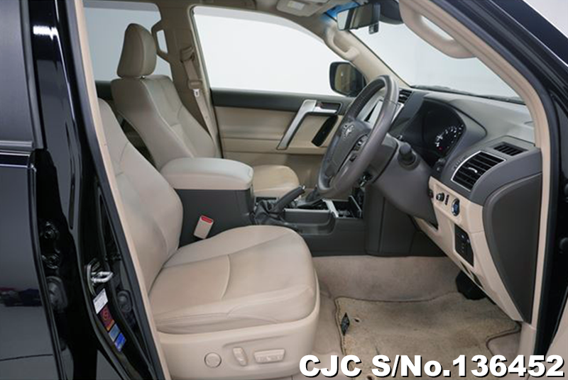 Toyota Land Cruiser Prado in Black for Sale Image 12