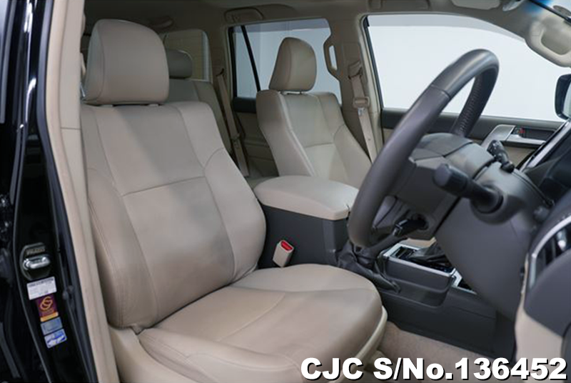 Toyota Land Cruiser Prado in Black for Sale Image 13