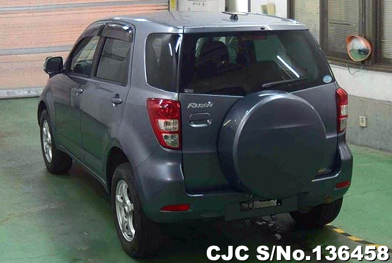 Toyota Rush in Gray for Sale Image 1