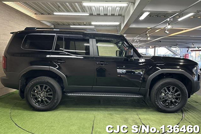 Toyota Land Cruiser 250 in Black for Sale Image 6