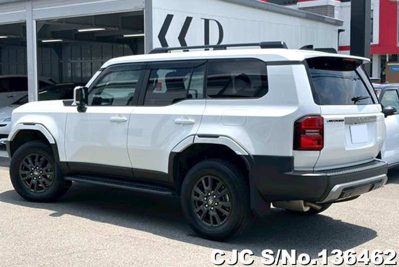 Toyota Land Cruiser 250 in Pearl for Sale Image 1