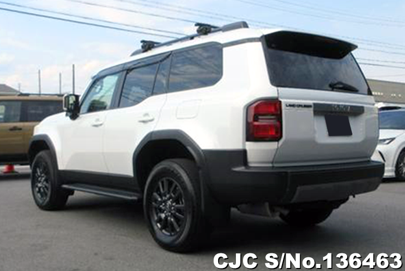 Toyota Land Cruiser 250 in Pearl for Sale Image 1
