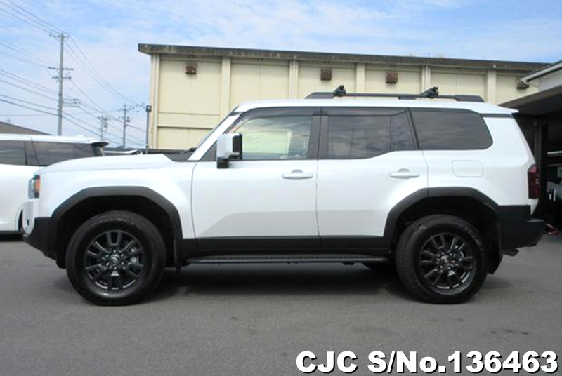 Toyota Land Cruiser 250 in Pearl for Sale Image 7