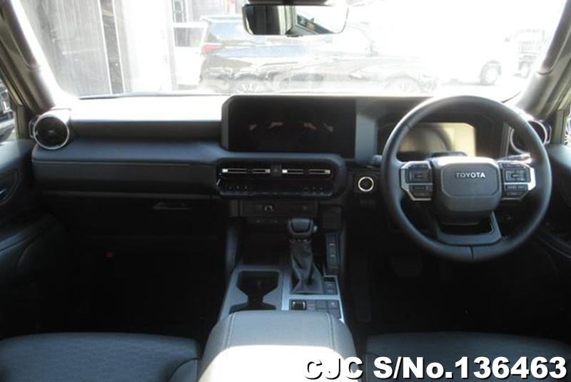 Toyota Land Cruiser 250 in Pearl for Sale Image 12