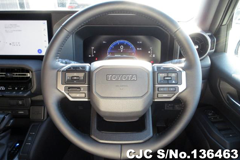 Toyota Land Cruiser 250 in Pearl for Sale Image 16