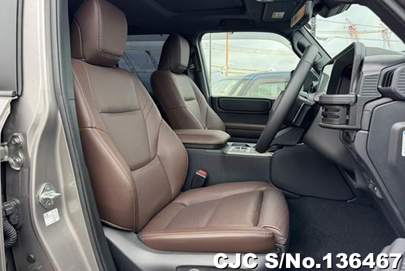 Toyota Land Cruiser 250 in Gray for Sale Image 11
