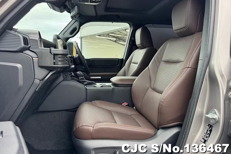 Toyota Land Cruiser 250 in Gray for Sale Image 12