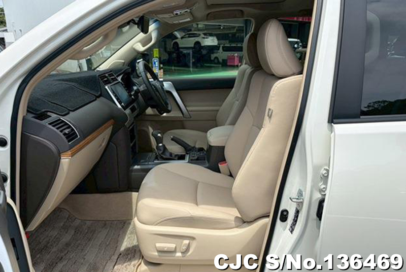 Toyota Land Cruiser Prado in Pearl for Sale Image 12