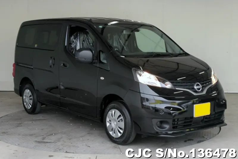 Nissan / NV200 2026