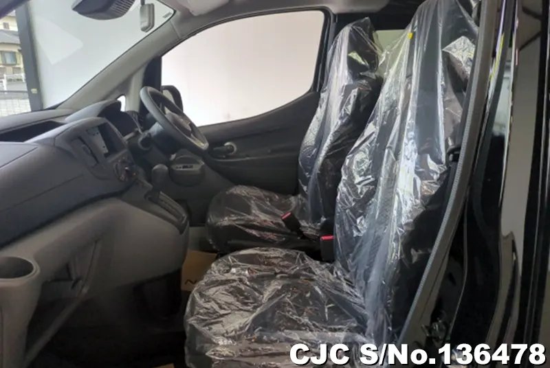 Nissan NV200 in Black for Sale Image 13