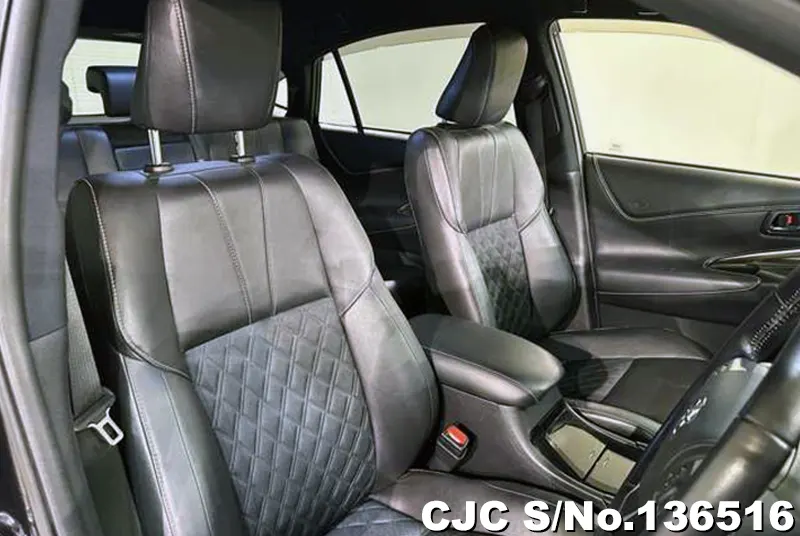 Toyota Harrier in Black for Sale Image 11