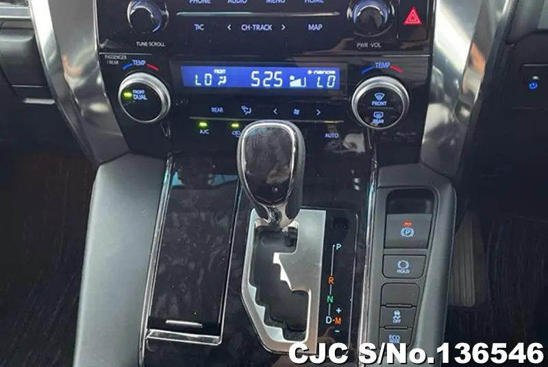 Toyota Alphard in Black for Sale Image 12