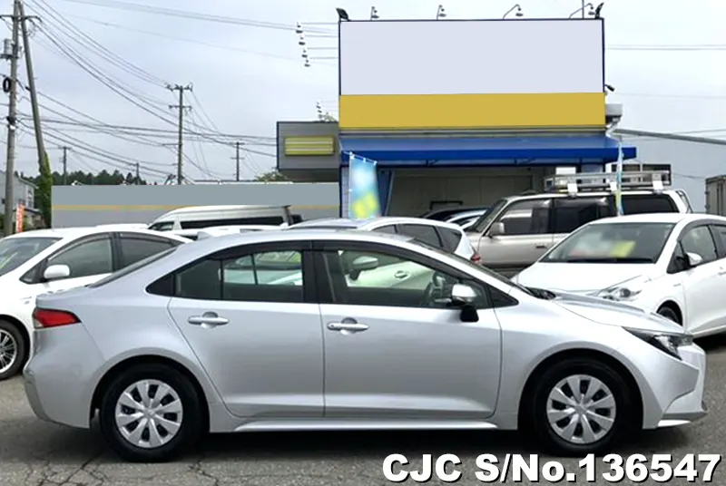 Toyota Corolla in Silver for Sale Image 6