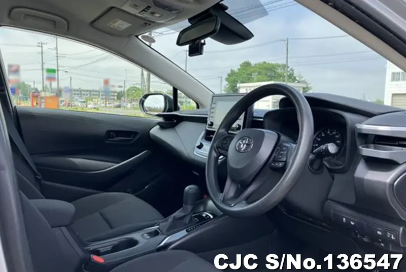 Toyota Corolla in Silver for Sale Image 9
