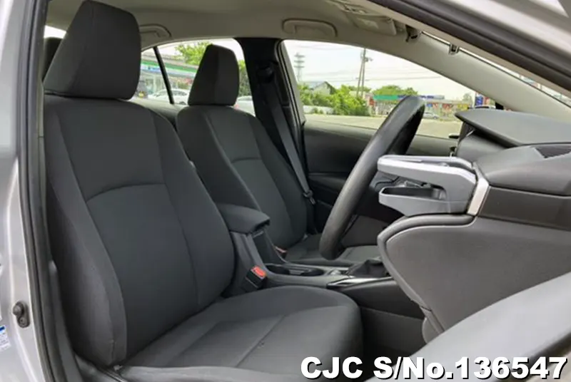 Toyota Corolla in Silver for Sale Image 10