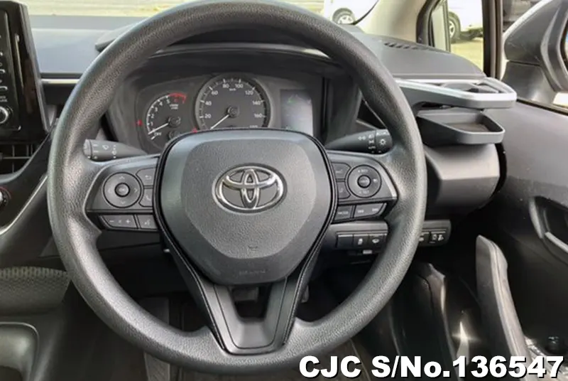 Toyota Corolla in Silver for Sale Image 15