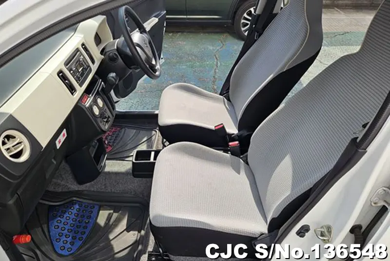 Suzuki Alto in White for Sale Image 10
