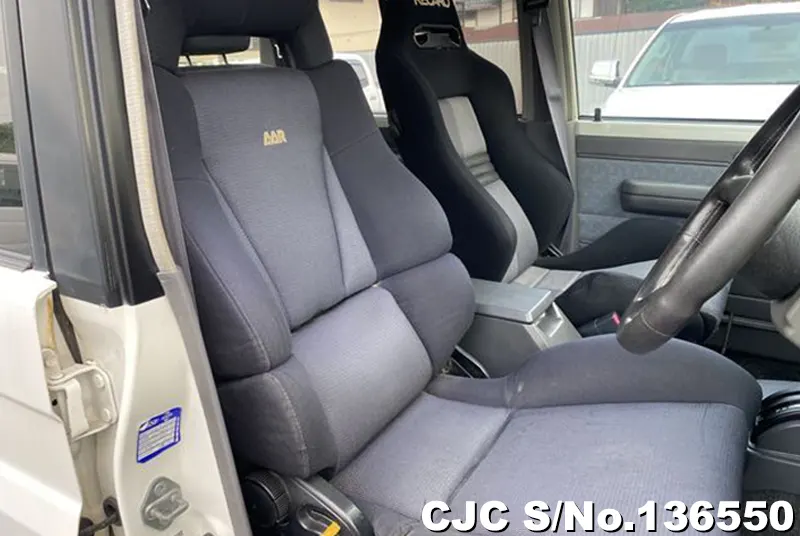 Toyota Land Cruiser in White for Sale Image 8