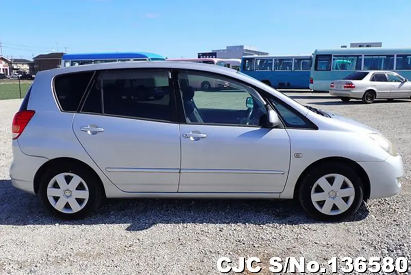 Toyota Spacio in Silver for Sale Image 6