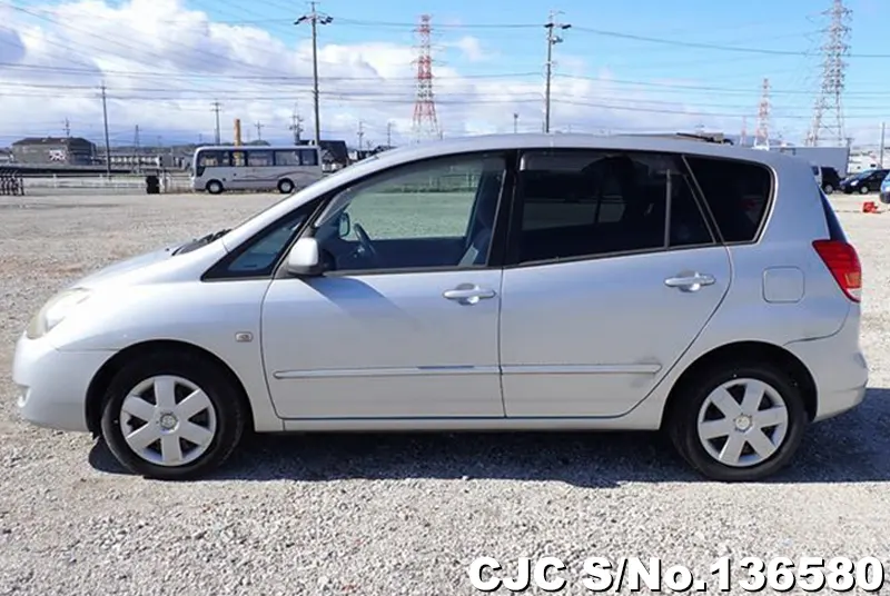 Toyota Spacio in Silver for Sale Image 7