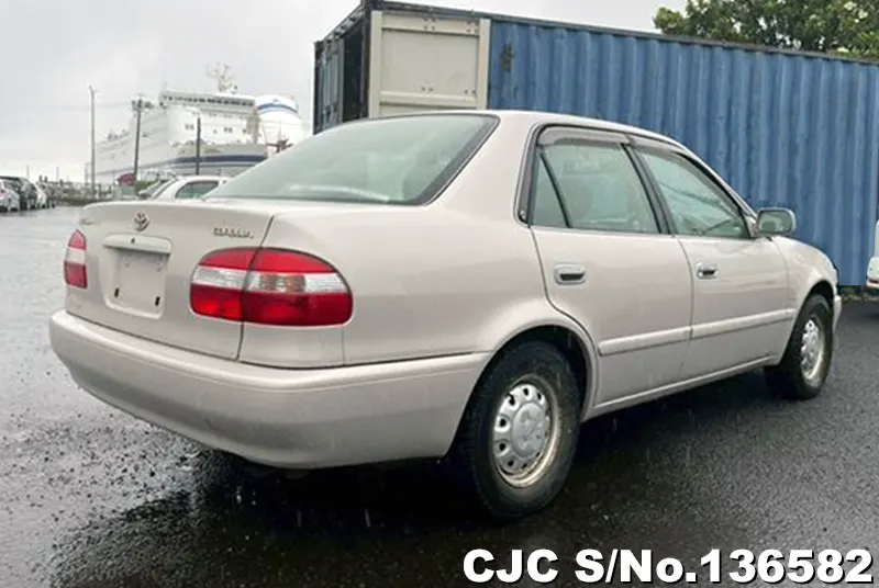Toyota Corolla in Silver for Sale Image 2