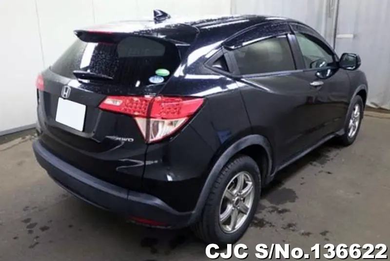 Honda Vezel in Black for Sale Image 2