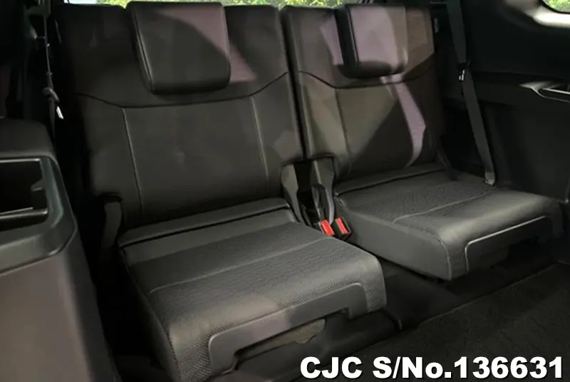 Toyota Land Cruiser 250 in Pearl for Sale Image 6