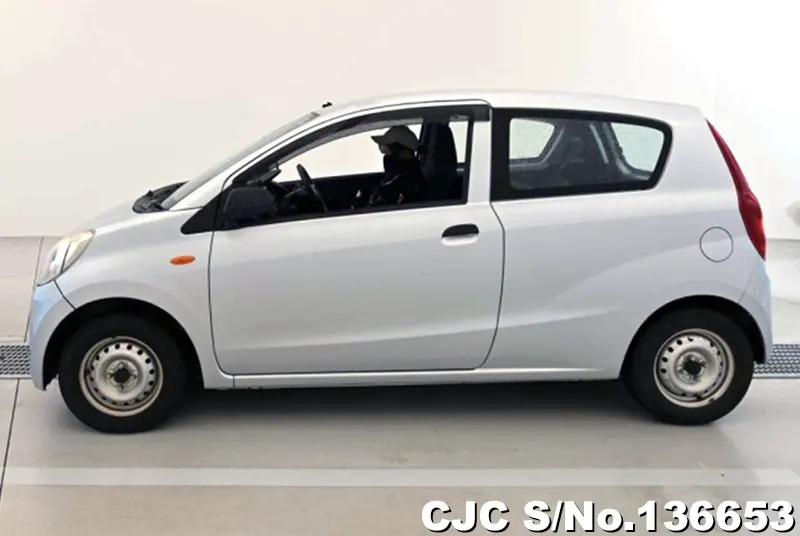 Daihatsu Mira in Silver for Sale Image 7